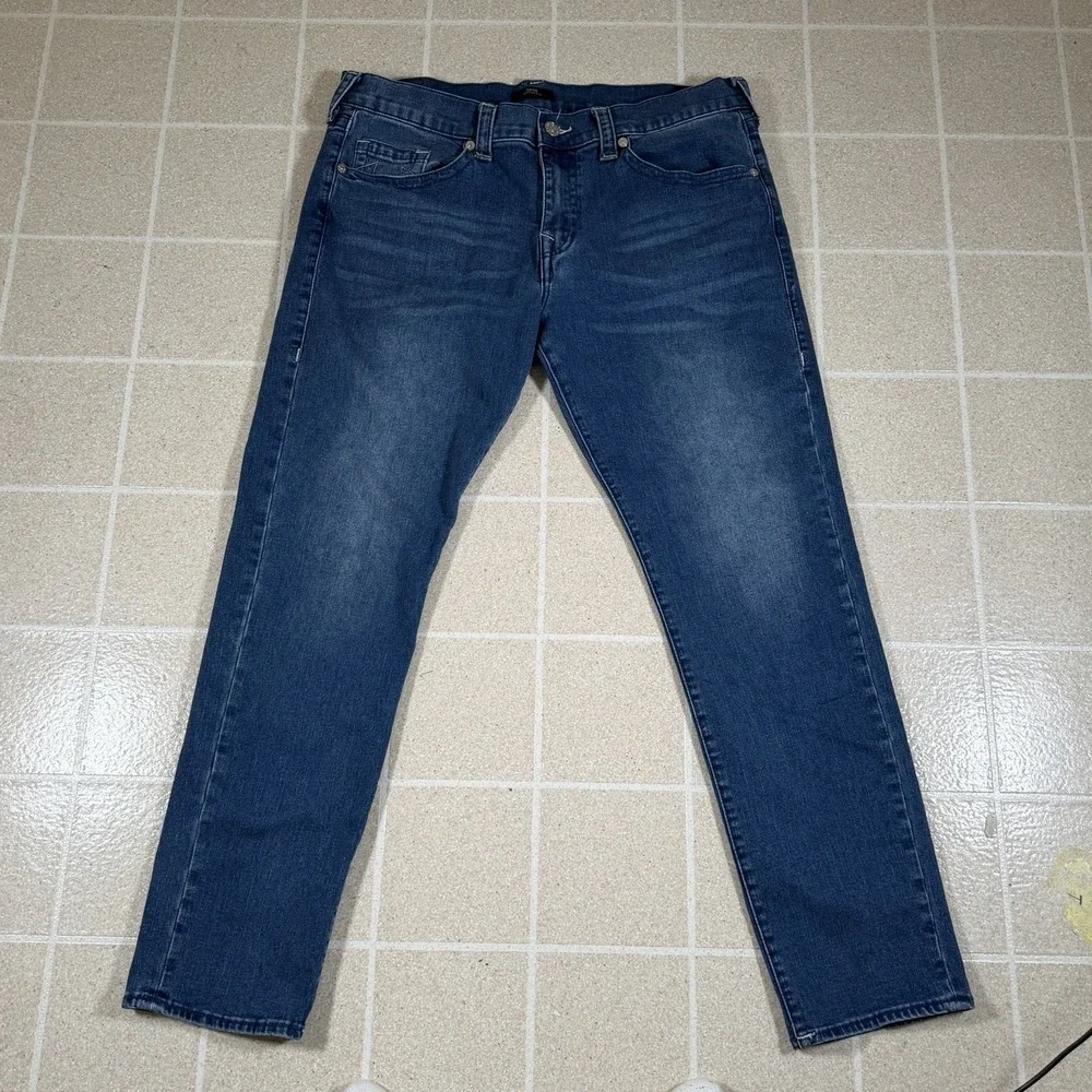 True Religion Jeans Mens 38 Blue Geno Relaxed Slim Medium Wash